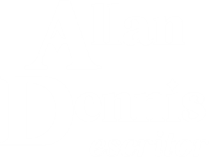 logo allan dennis escritor